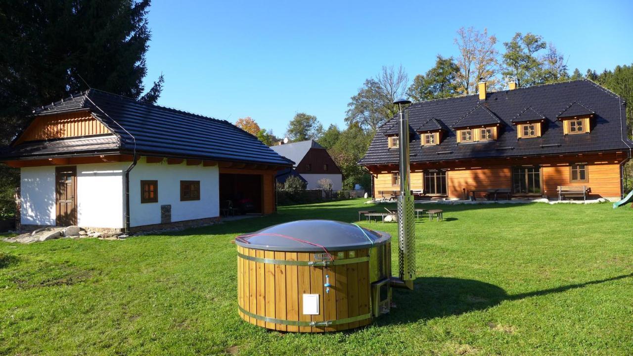 Roubenka Pod Capim Vrchem Villa Velke Losiny Exterior photo
